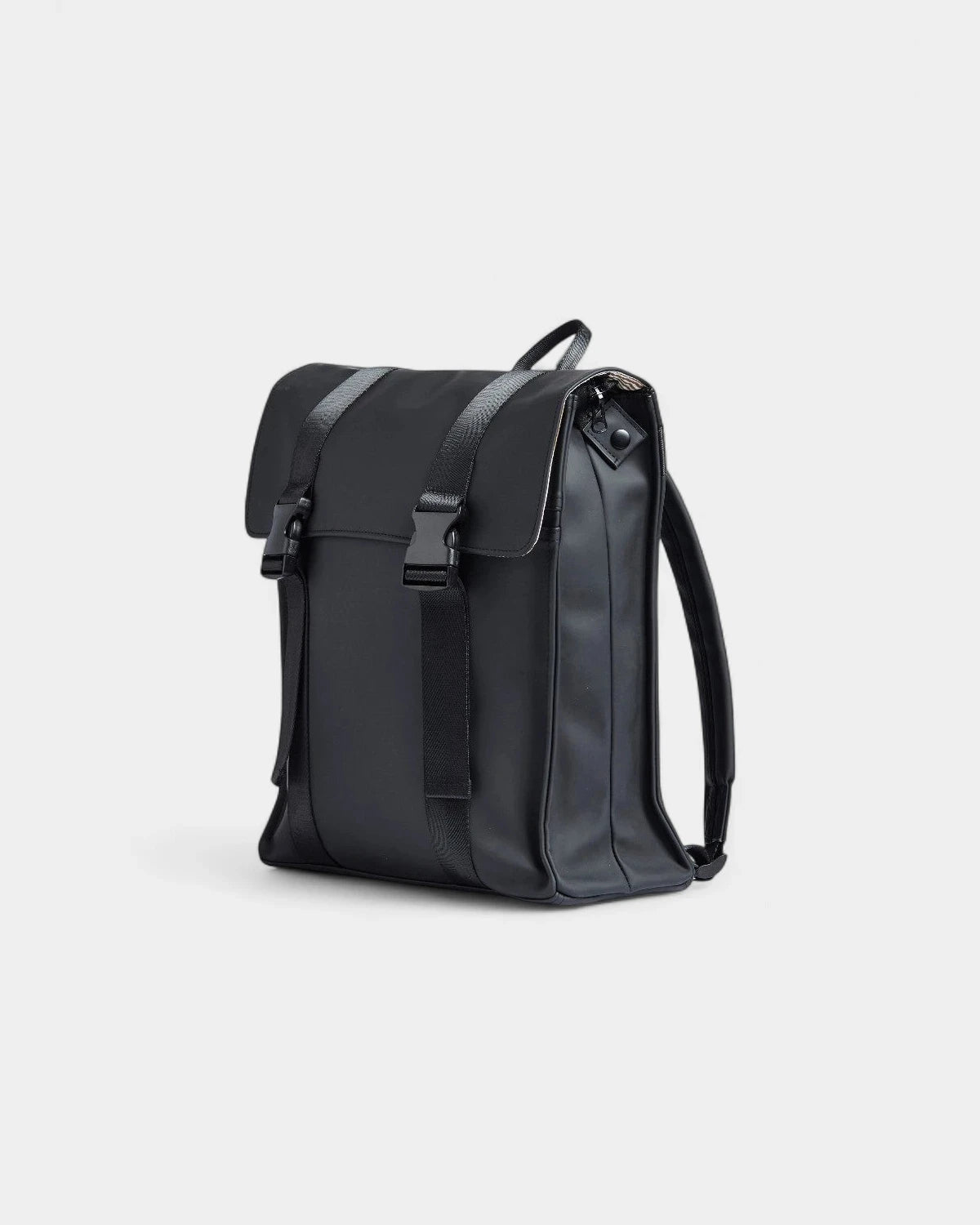 sac-a-dos-minimaliste-19l-vinga-a-personnaliser6