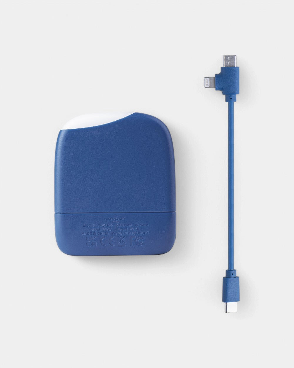Chargeur/lampe de poche en plastique recyclé à personnaliser