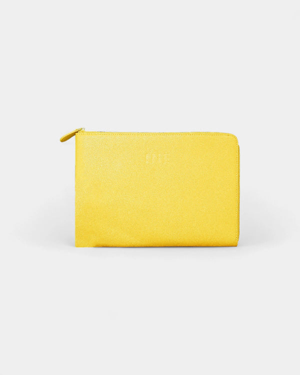 Pochette Iné Laptop en cuir recyclé à personnaliser