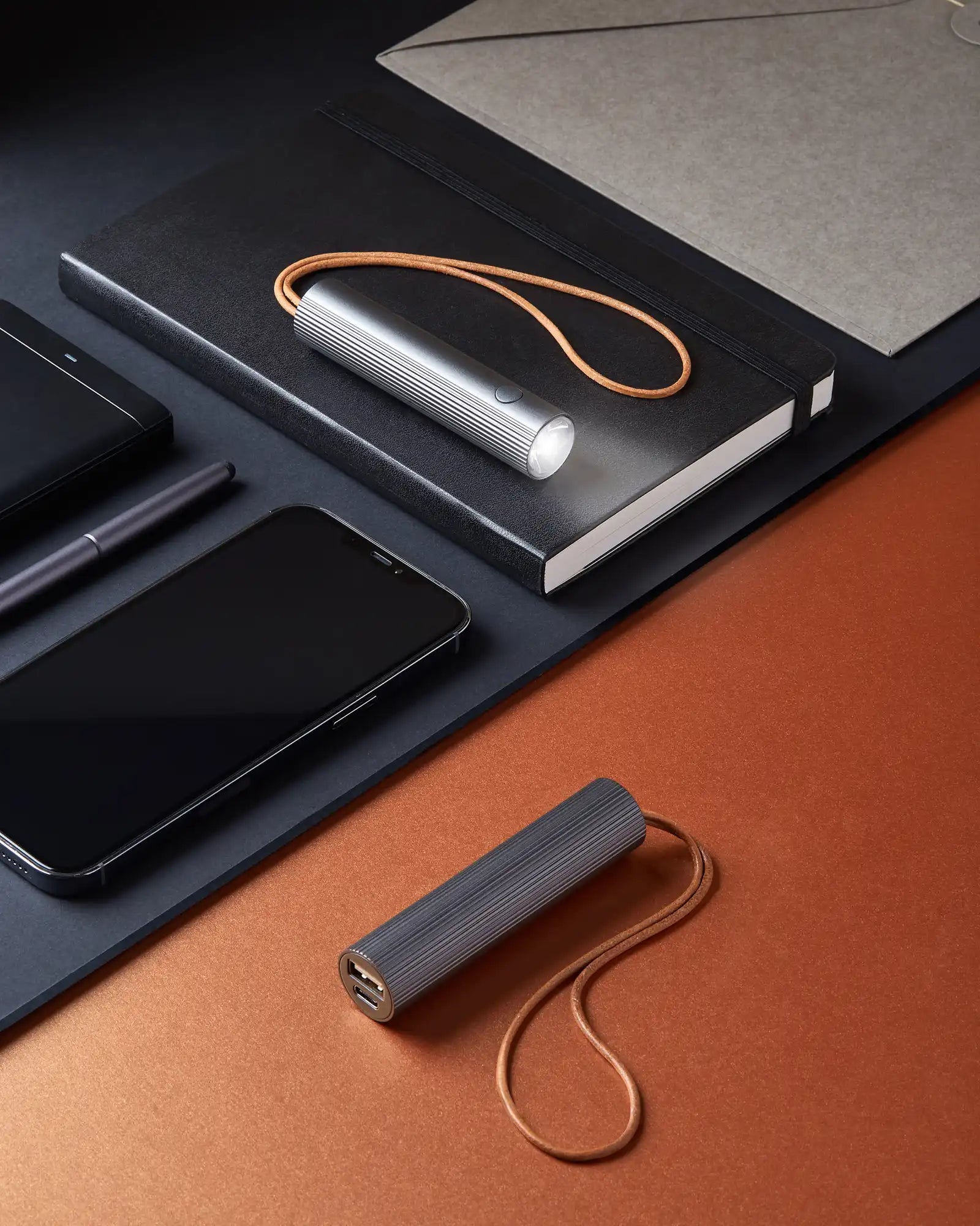 Batterie externe aluminium Lexon Fine Tube Power Bank à personnaliser - 7