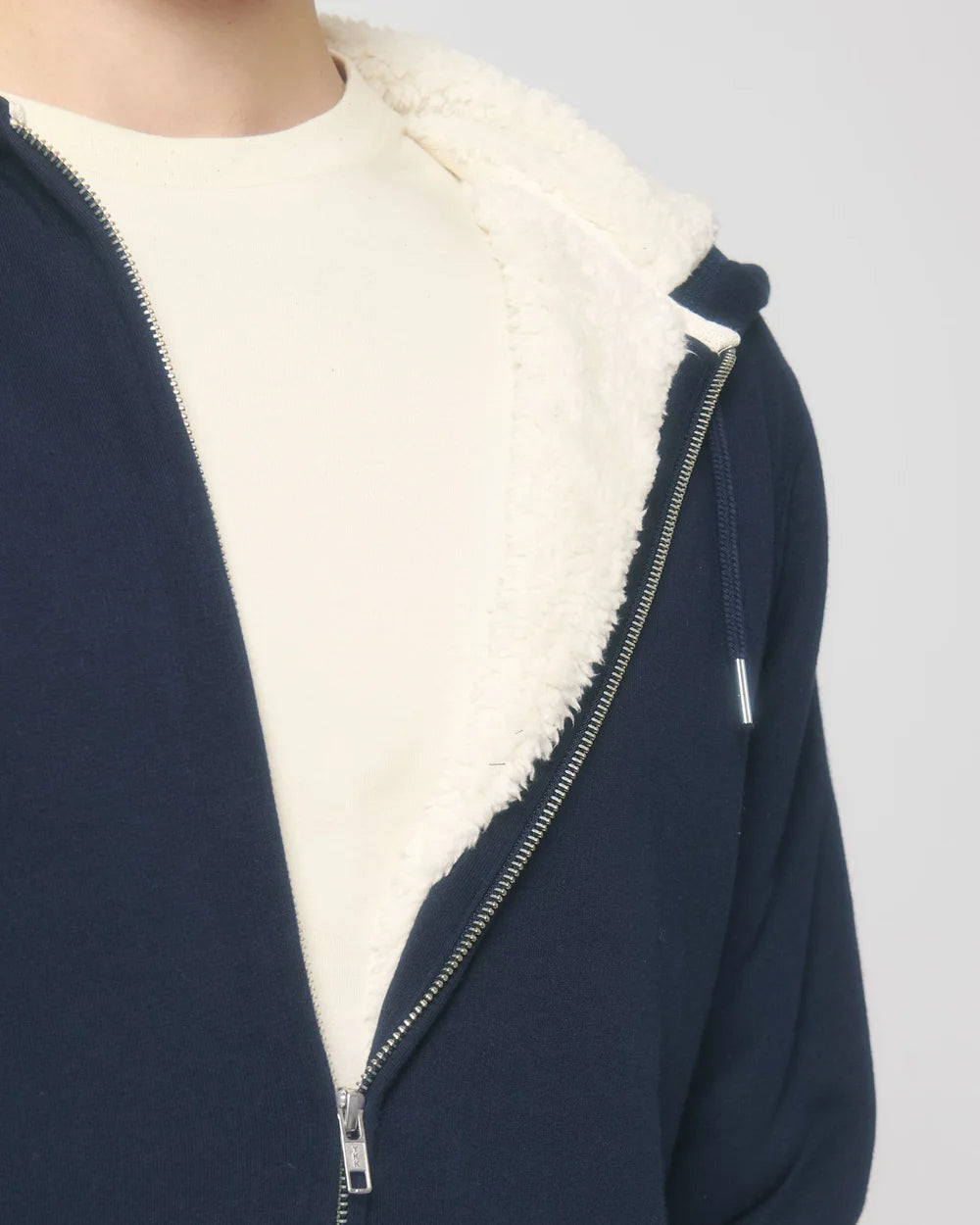 Sweat zippé à capuche doublé en sherpa à personnaliser