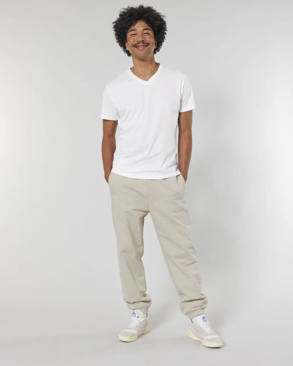 T-shirt homme col V Stanley Presenter à personnaliser