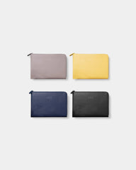 Pochette Iné Laptop en cuir recyclé à personnaliser
