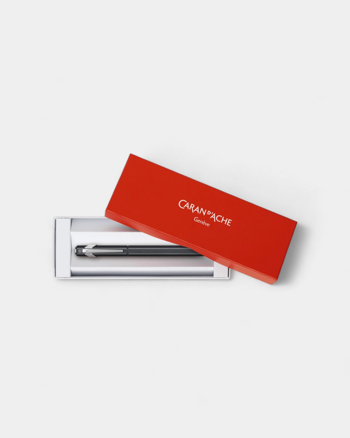 Stylo bille Caran d'Ache Plume à personnaliser